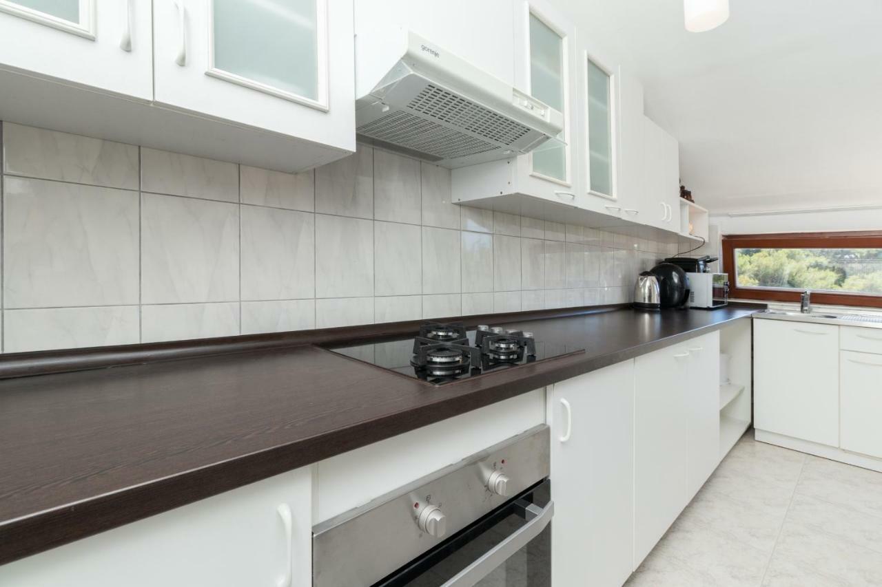 Rooms & Apartments Hegic Zara Esterno foto